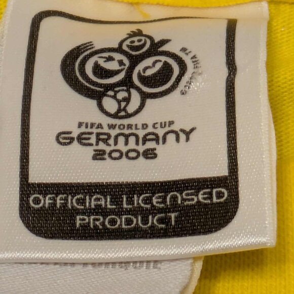 Adidas  Mens Medium Tee Shirt Yellow Licensed 2006 World Cup Team Brasil Top - Picture 11 of 13